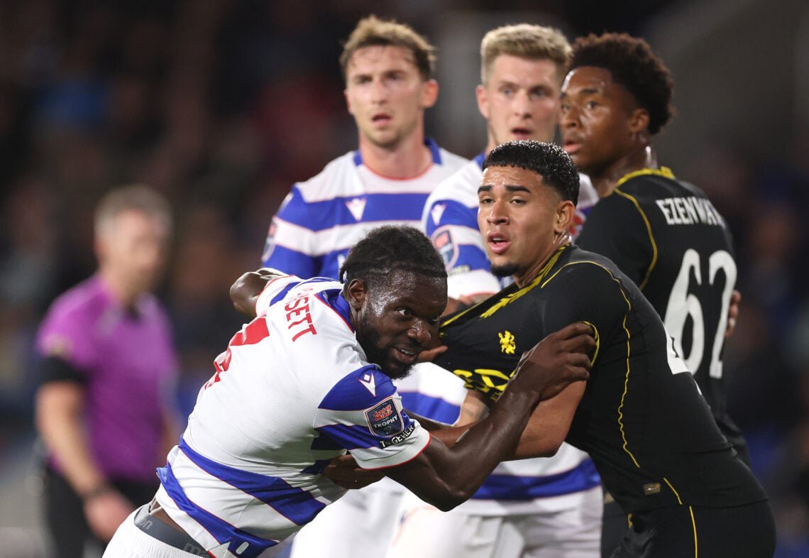 Jeriel Dorsett of Reading battles with Kendry Paez of Chelsea U21