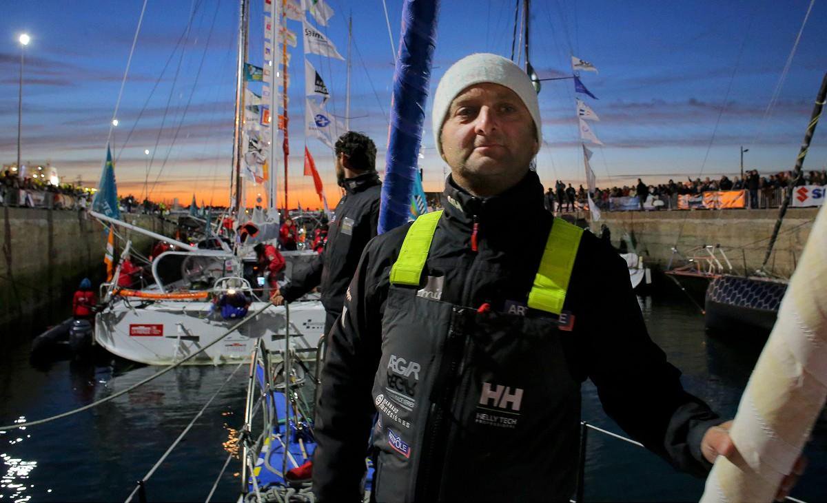 Arnaud Boissières, à la sortie des écluses lors de la Route du Rhum 20218. Il pensait déjà à la nuit suivante.