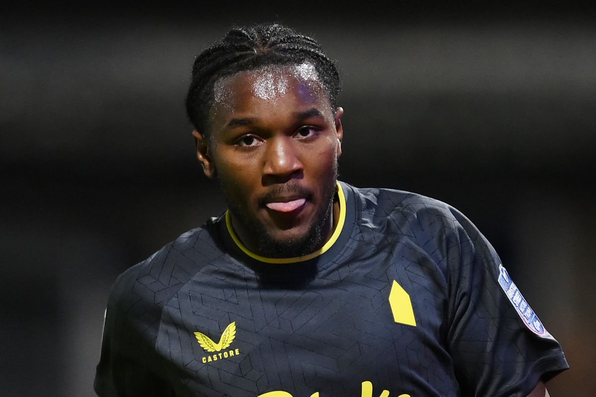 STOCKPORT, ENGLAND - SEPTEMBER 17: Omari Benjamin of Everton celebrates scoring his team's first goal during the Bristol Street Motors Trophy match between Stockport County and Everton U21 at Edgeley Park on September 17, 2024 in Stockport, England. (Photo by Ben Roberts Photo/Getty Images)