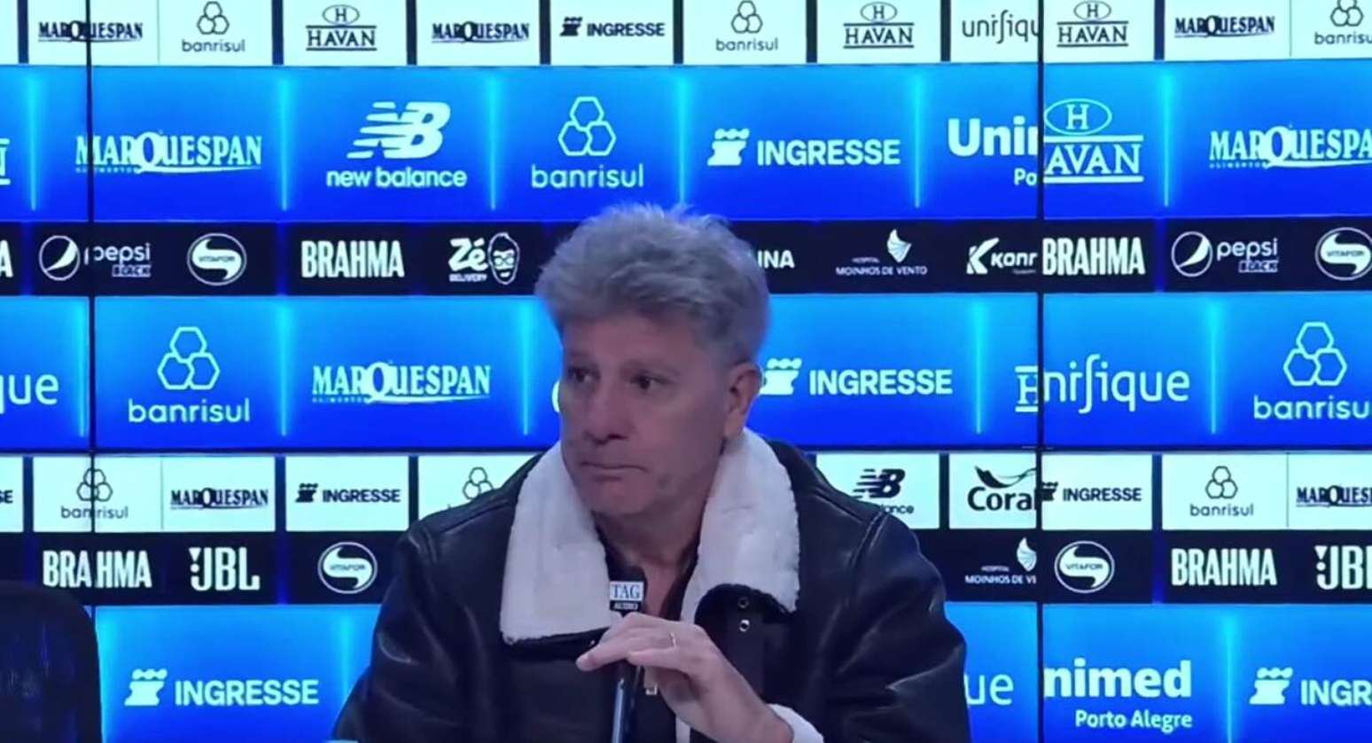 Apesar de declarações, jogadores disseram estar fechado com Renato –