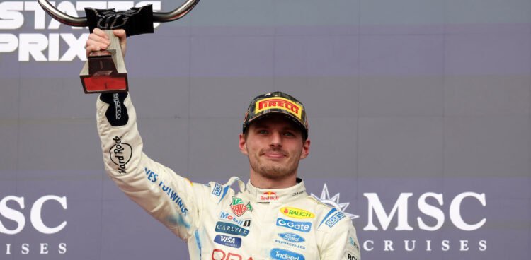 F1 : Verstappen pas tendre avec son équipe