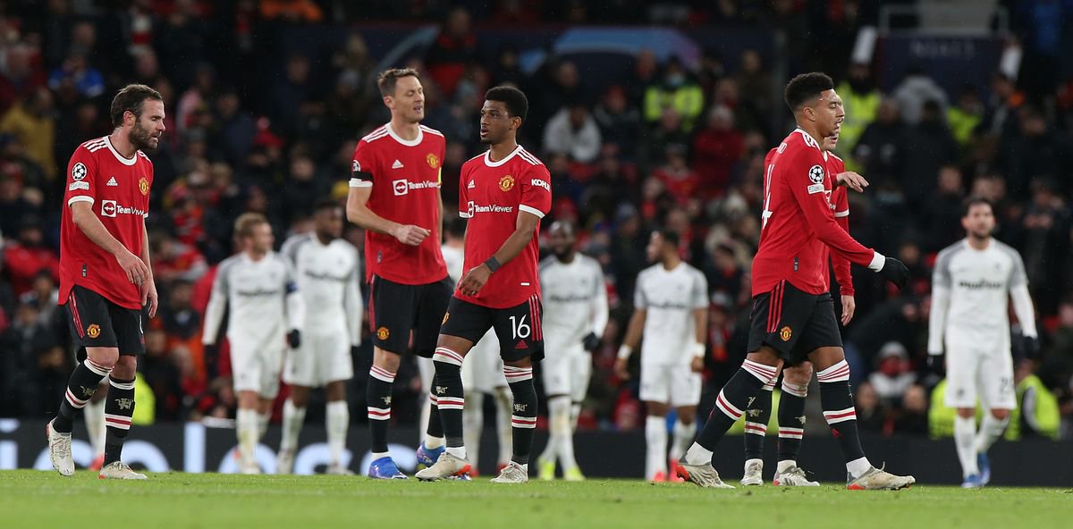 Juan Mata, Nemanja Matic, Amad, Jesse Lingard react to conceding a goal to Fabian Rieder of BSC Young Boysof Manchester United in action during the UEFA Champions League group F match between Manchester United and BSC Young Boys