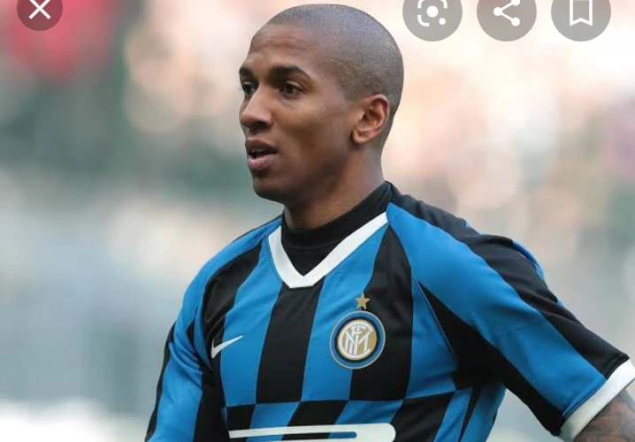 59a918e3132f3bfe330d6b50d5edca7d?quality=uhq&format=webp&resize=720