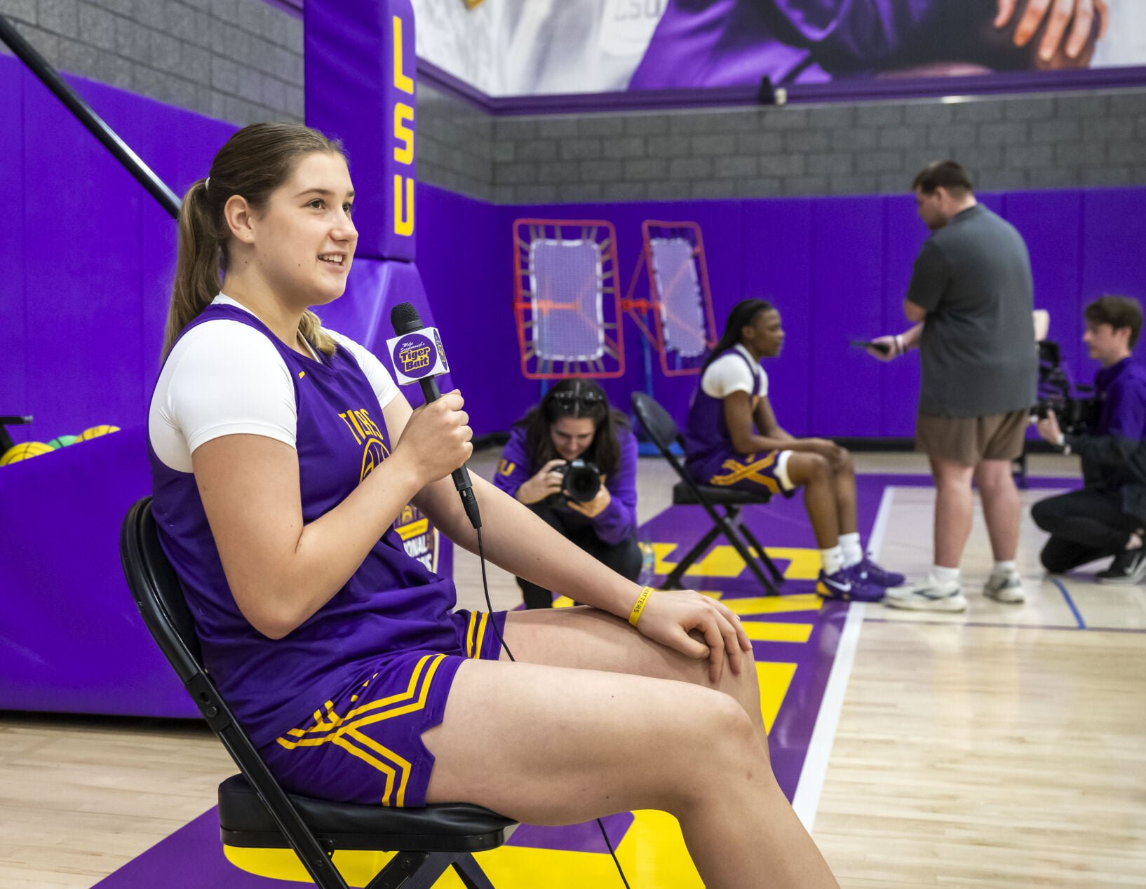 NO.lsuwomen.adv_9236 MJ.JPG