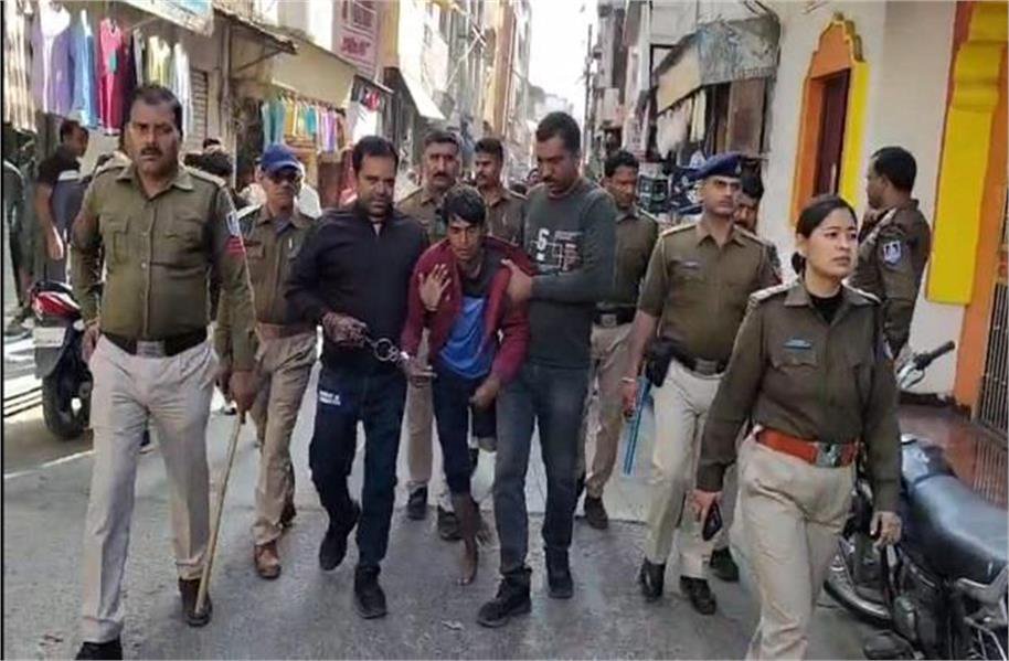 a procession was held in khachrod ujjain for the killer of a 9 year old girl