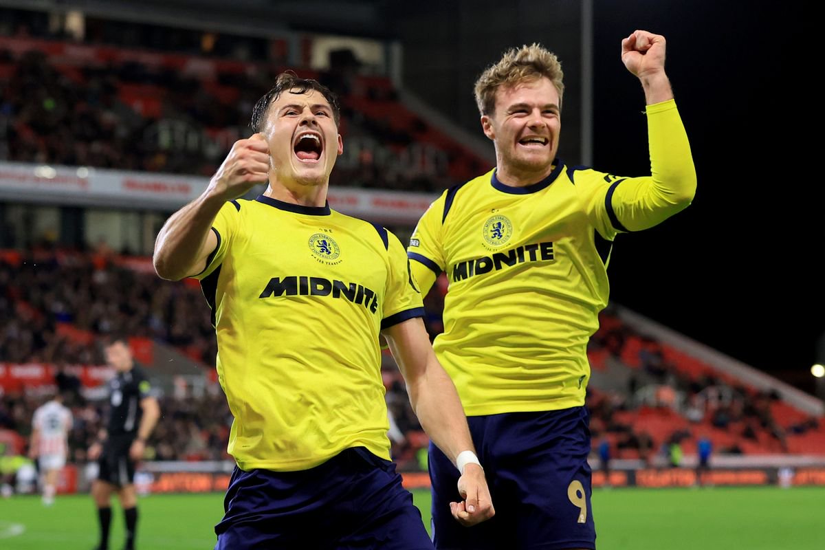 Middlesbrough's Will Lankshear (left) celebrates with Tommy Conway after scoring his sides second goal 