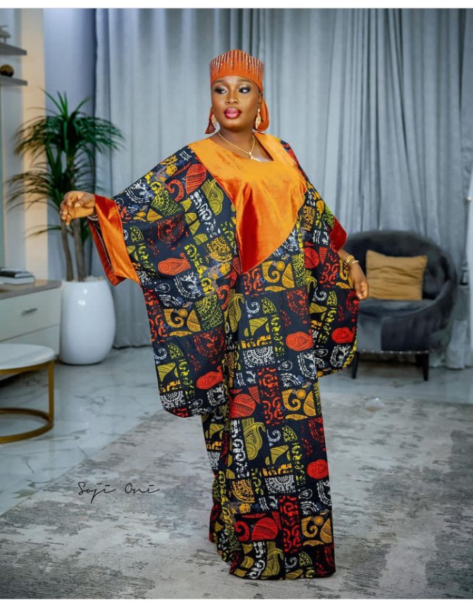 Adebimpe Adedimeji Stuns Lovely In Her New Photos While London, United Kingdom