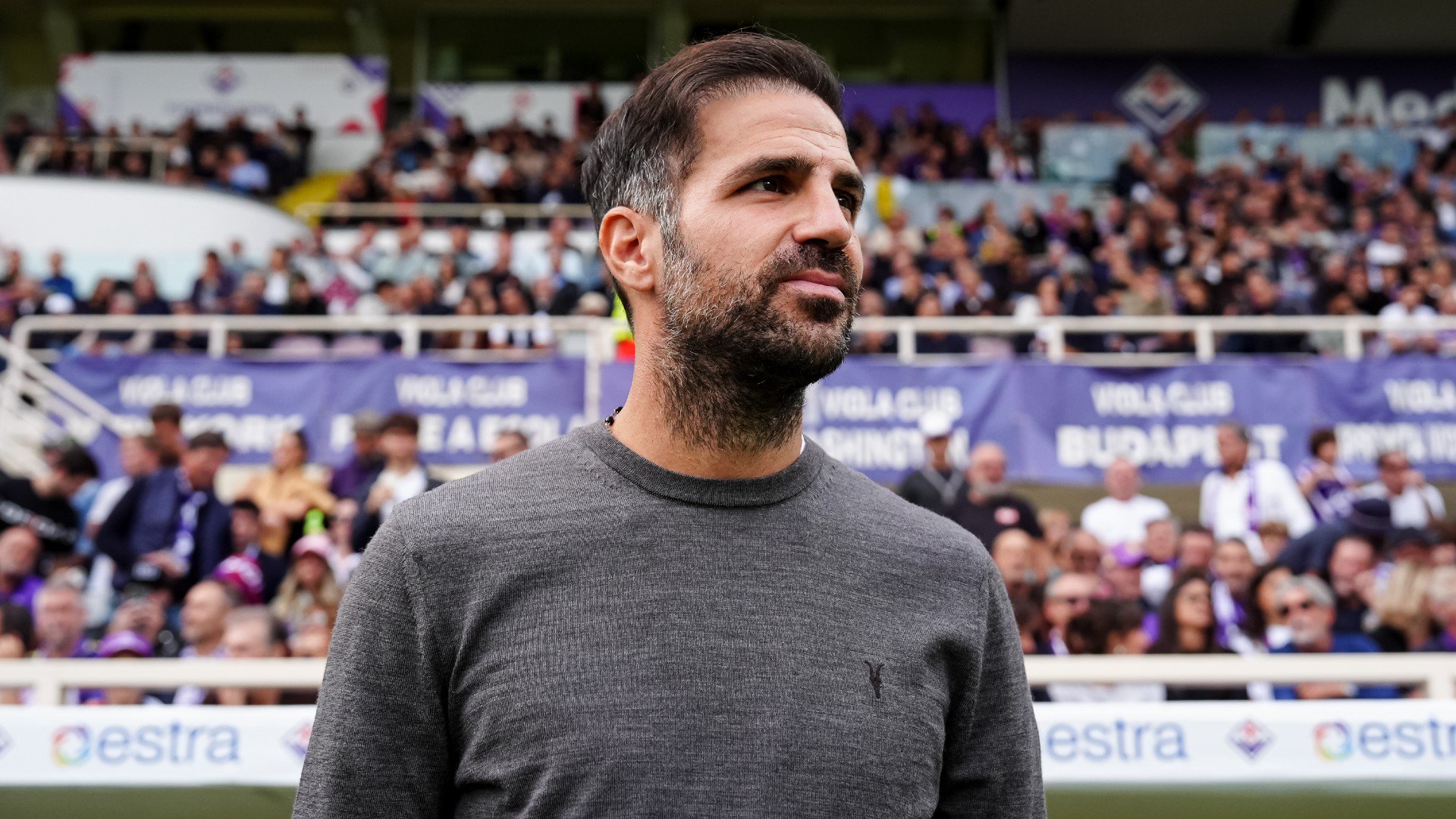 Fabregas dismisses suggestions he could replace Carrick at Man Utd