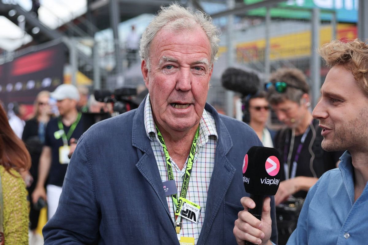Jeremy Clarkson being interviewed at an F1 race
