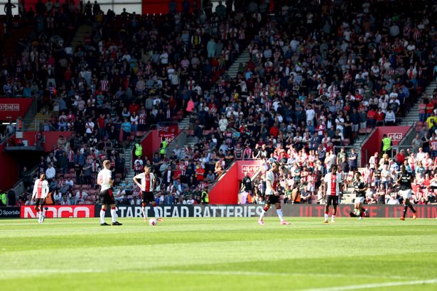 SOUTHAMPTON, ENGLAND - MAY 13: Southampton players dejected during the Premier League match between Southampton FC and Fulham FC at St. Mary's Stadium on May 13, 2023 in Southampton, England