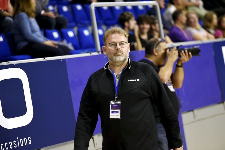 Stéphane Lebrun, ancien pongiste professionnel (il a été champion de franc en double), est d’un conseil précieux pour la justesse de ses analyses.