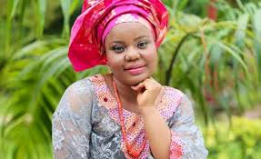 Do you remember "Arapa re gangan" in sawaro Ide; She what she looks like now (22 years Later)