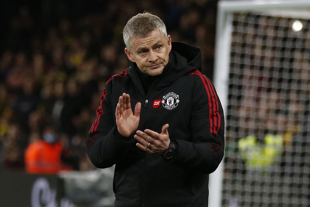 Ole Gunnar Solskjaer applauds