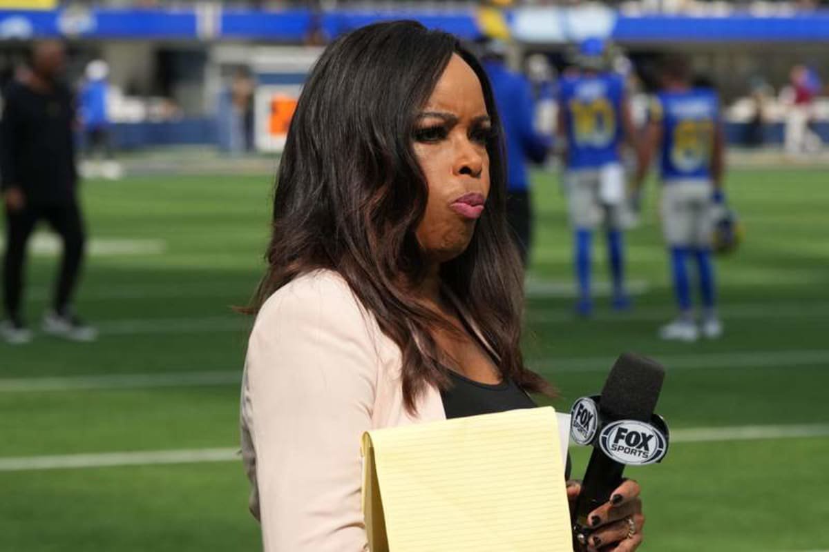 Oct 22, 2023; Inglewood, California, USA; Fox Sports sideline reporter Pam Oliver during the game between the Los Angeles Rams and the Pittsburgh Steelers at SoFi Stadium. © Kirby Lee-USA TODAY Sports