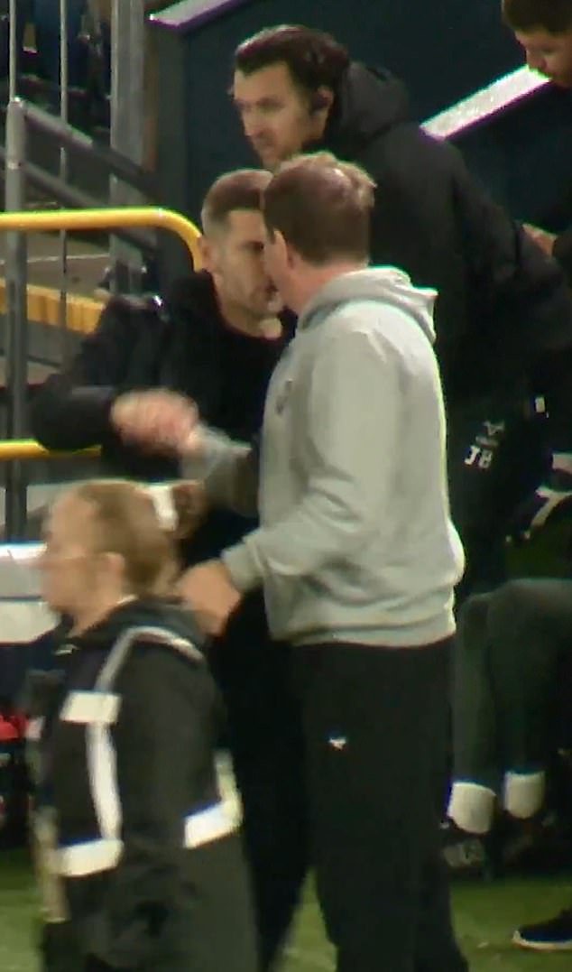 Luton manager Jack Wilshere was involved in a heated clash with the Barnsley manager Daniel Stendel at full time of the two sides' clash on Tuesday night (Source: itvfootball/X)