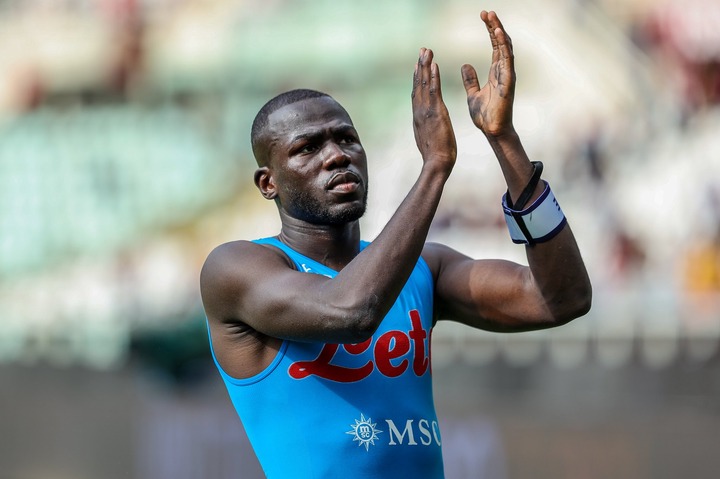 Napoli star Kalidou Koulibaly has arrived in London to complete his Chelsea medical