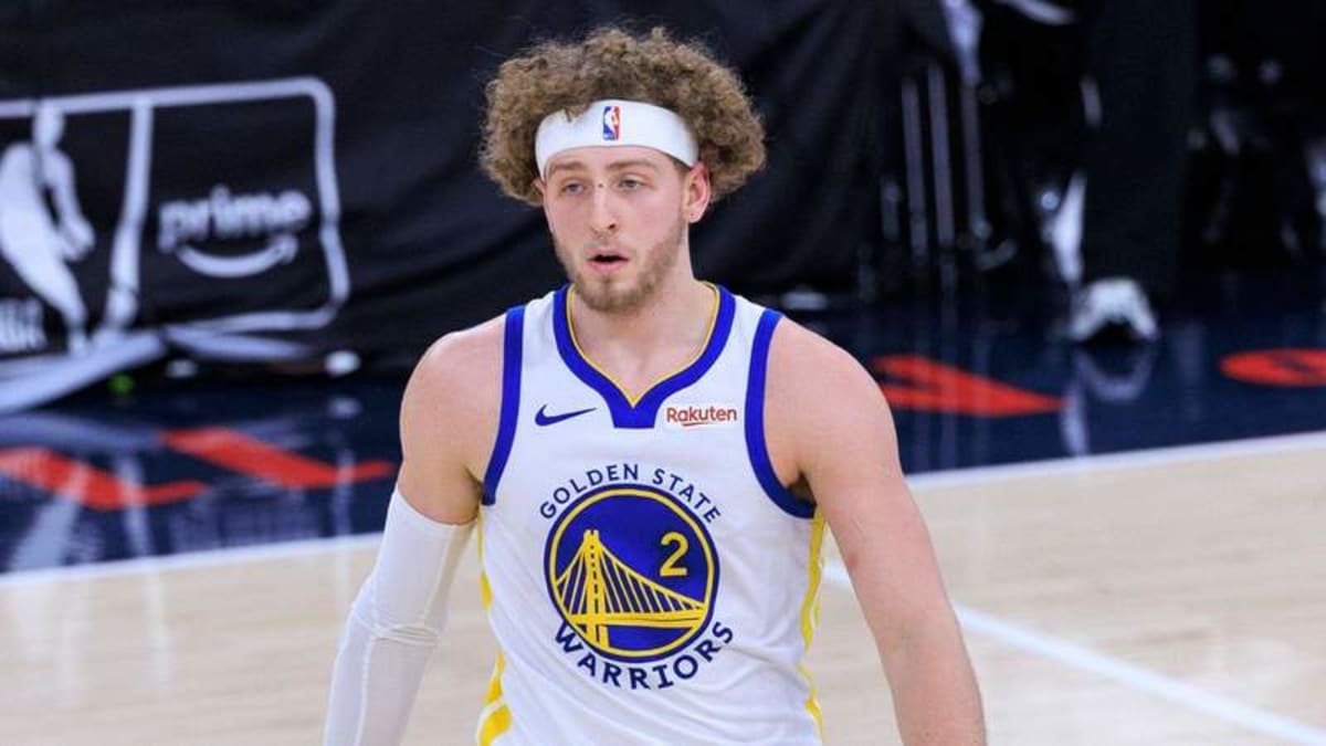 April 15, 2026, Inglewood, California, USA: Brandin Podziemski 2 of the Golden State Warriors during their NBA, Basketball Herren, USA Play-In Tournament game against the Los Angeles Clippers on Wednesday April 15, 2026 at Intuit Dome Arena in Inglewood, California. Warriors defeat Clippers, 126-121. ARIANA RUIZ/PI Inglewood USA – ZUMAp124 20260415_zaa_p124_125 Copyright: xArianaxRuizx ©Credits – Imago