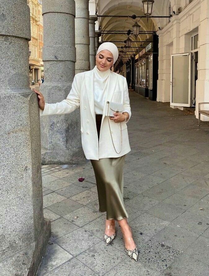Tren Fashion Hijab 2024, Model One Set dan Outer Jadi Hits