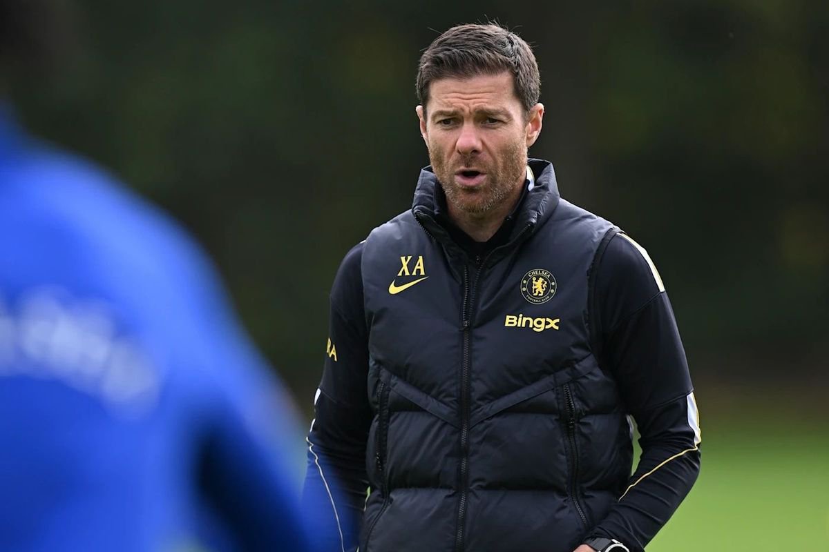 Xabi Alonso in Chelsea training.