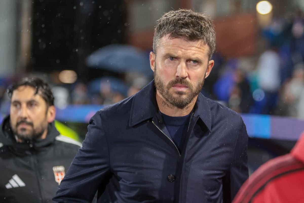 Is it time for Carrick to leave United?