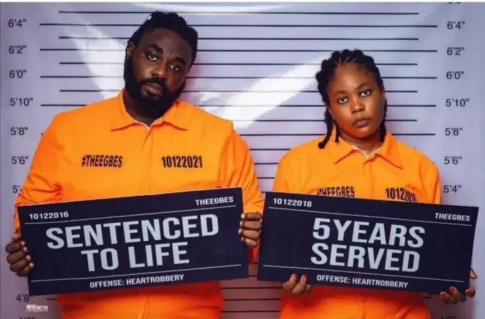 Married couple celebrates 5th marriage anniversary with prisoner-lookalike photos