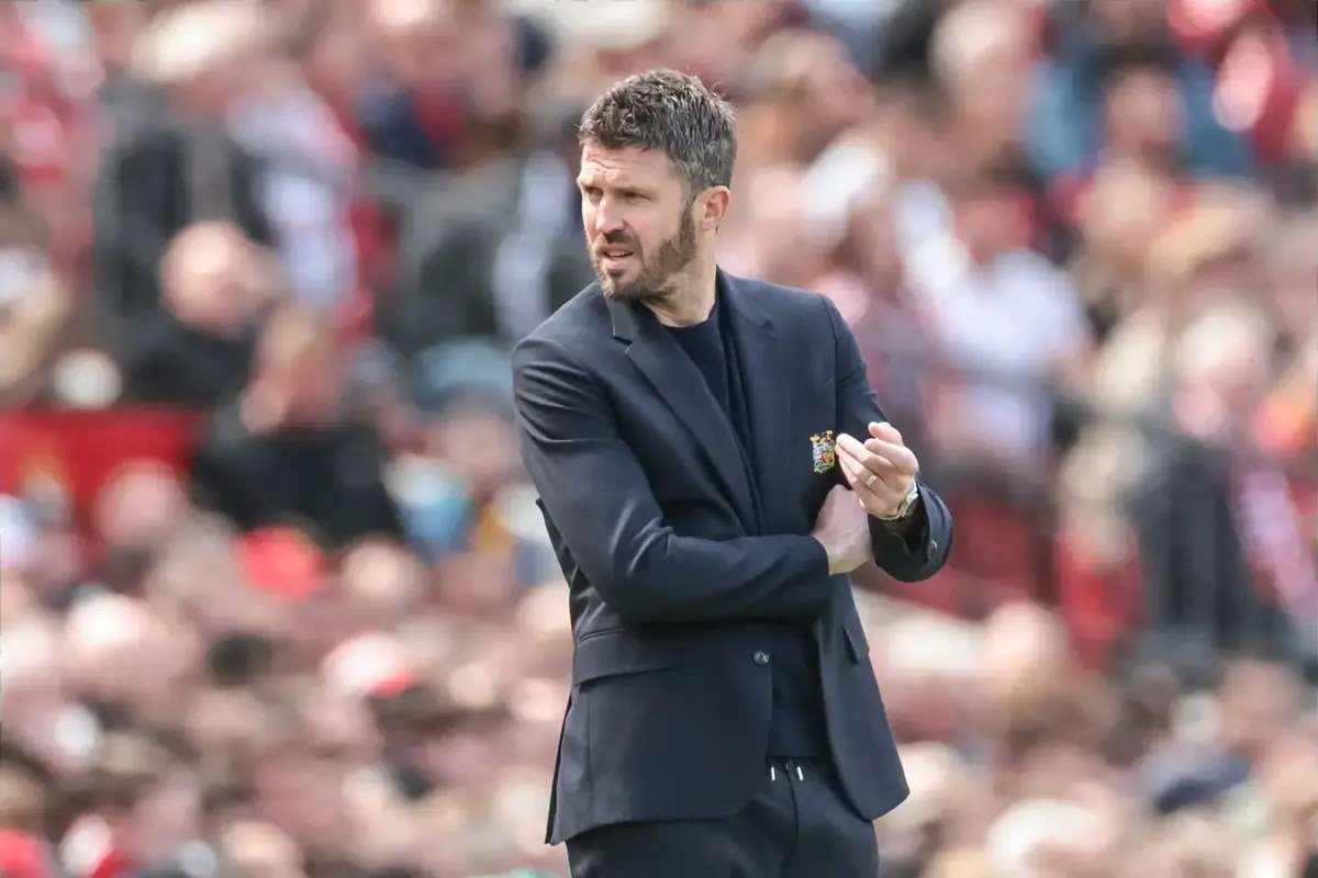 Manchester United set deadline for Michael Carrick sacking