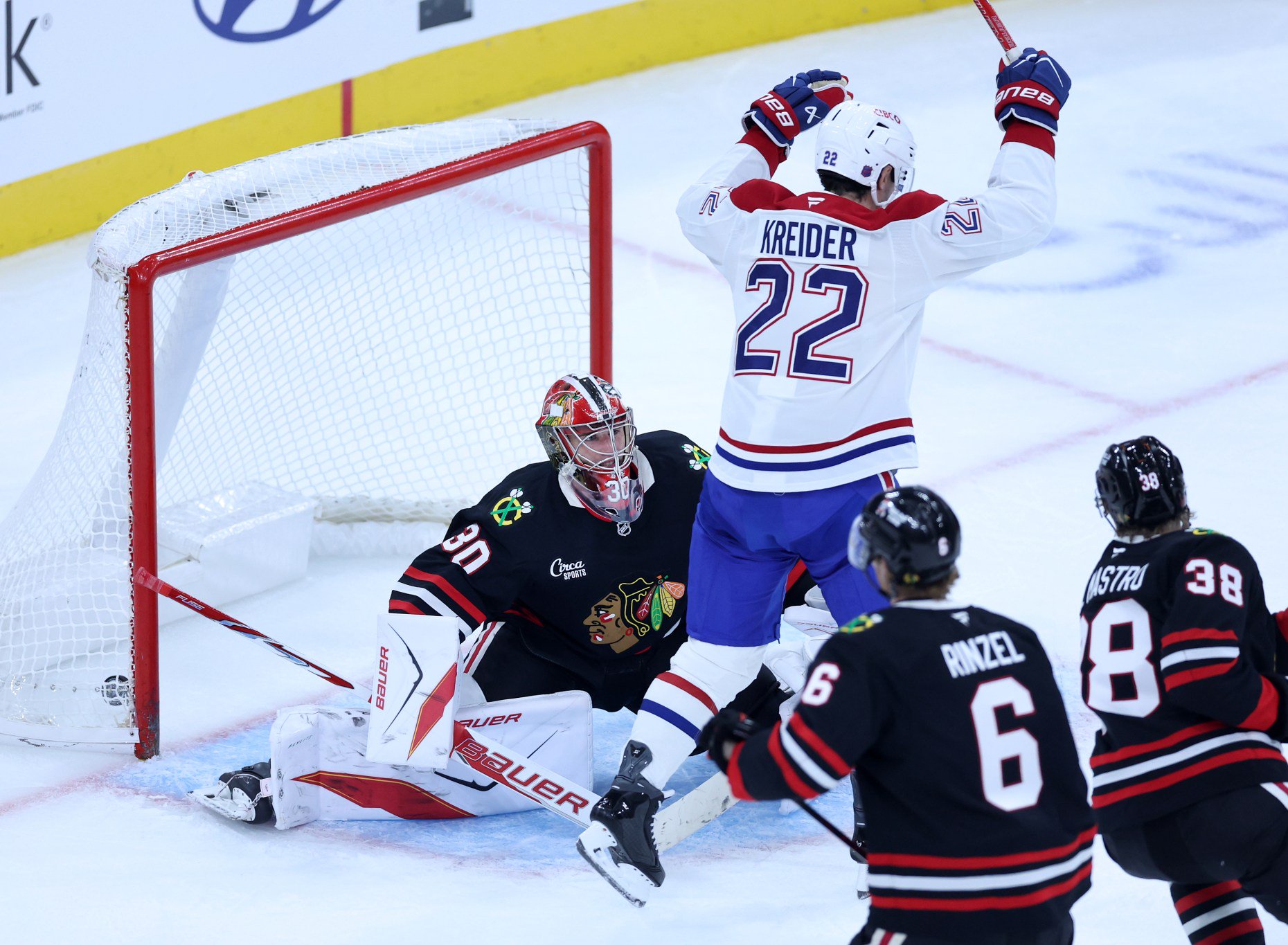 Montréal Canadiens left wing Chris Kreider (22) reacts after his teammate Kaiden Guhle scored a goal on Chicago Blackhawks goaltender Spencer Knight (30) in the second period of a game at the United Center in Chicago on Oct. 23, 2026. (Chris Sweda/Chicago Tribune)