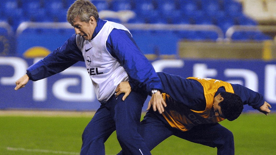Luis Hernandez tackles Mikel Arteta in training in 2001