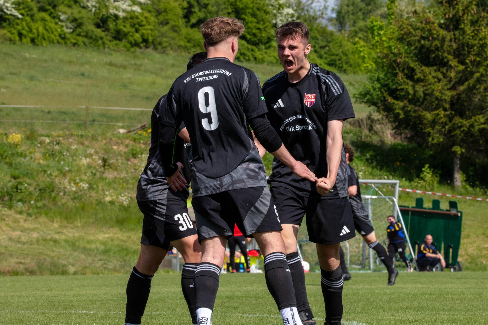 Der TSV Großwaltersdorf/Eppendorf, hier mit Nils Seifert (r.) und Samuel Oehme, ist seit ihrem Bestehen in der Mittelsachsenliga dabei.