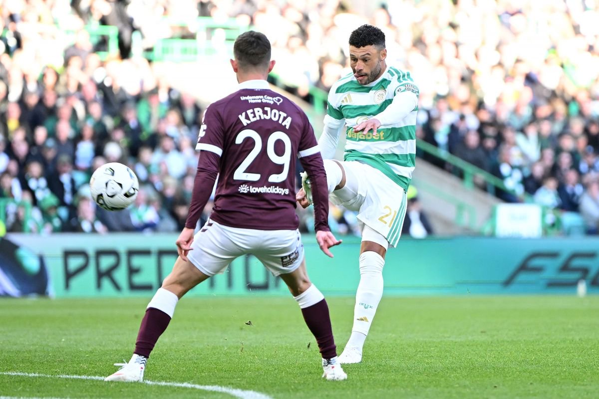 Alex Oxlade-Chamberlain in action