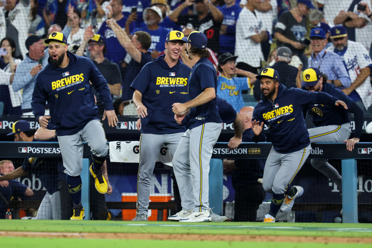 National League Championship Series: Milwaukee Brewers v Los Angeles Dodgers - Game Four