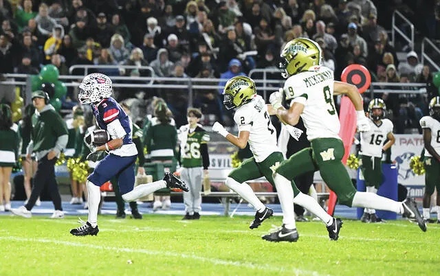 <p>Deondre Miller (3) gets past the Wyoming Area defense to score a long touchdown run for Pittston Area when the Warriors traveled to Patriot country on Friday night.</p>
                                 <p>Tony Callaio | For Times Leader</p>