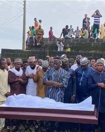 Nollywood star who died after ‘bathroom fall’ buried in Lagos