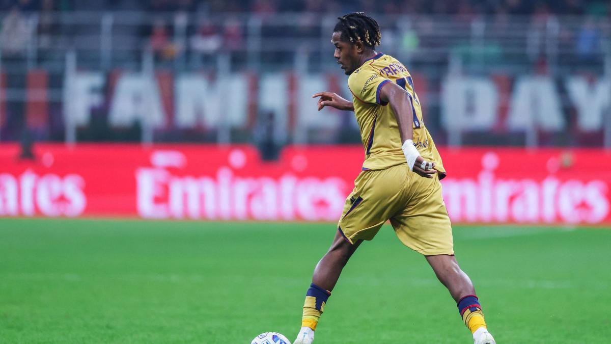 Samuel Mbangula führt den Ball