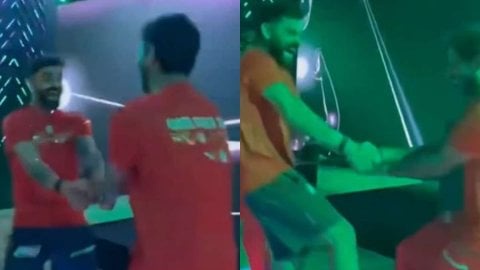 VIDEO: विराट कोहली ने दिखाए अपने पंजाबी मूव्स, भुवनेश्वर कुमार के साथ किया 'किकली डांस'