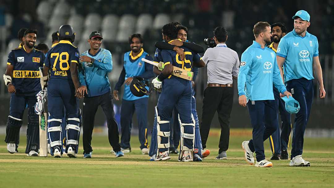 sri-lanka-overhauled-englands-4294-with-one-ball-to-spare