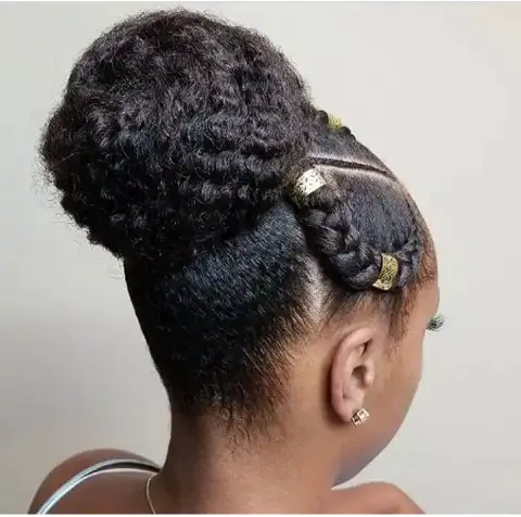 Beautiful ways you can wrap natural hair to look stunning (photos)