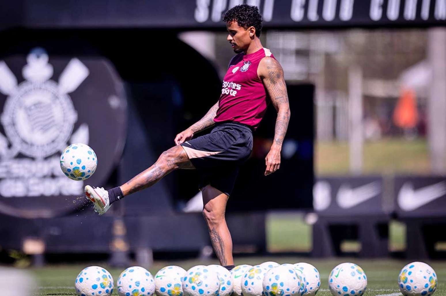 Allan durante treinamento do Corinthians na temporada –