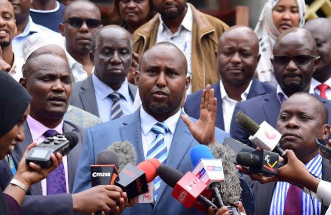 Division Looming In Azimio Over County Leadership Pressure Piles Up On Raila And Uhuru Over 