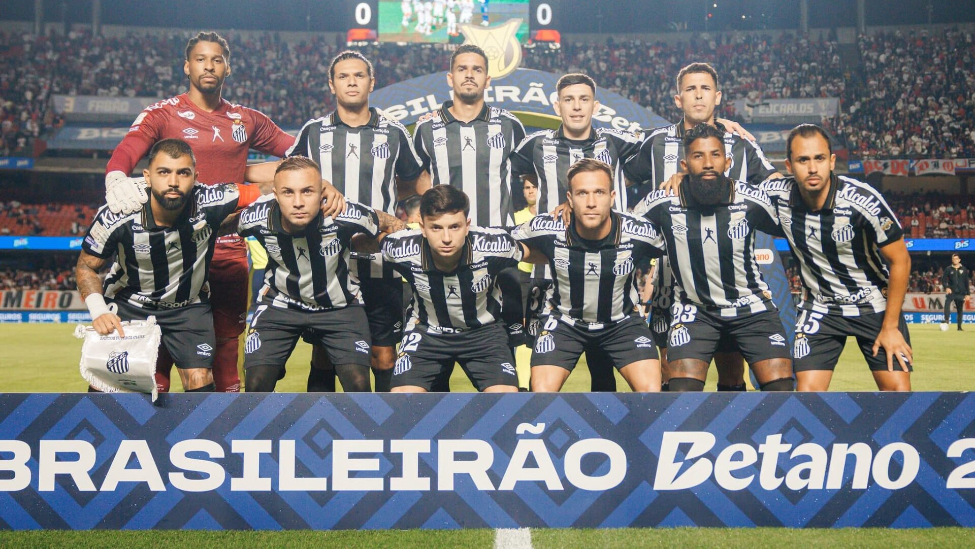 Santos - Foto: Raul Baretta
