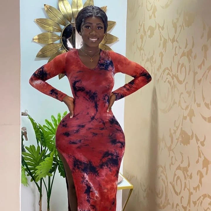 Finally, Hajia Bintu meets her meter in Cindy Fafa, an Ewe Lady causing confusion with her Backside (photos) 8