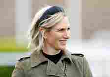  Zara Tindall attends day 2 of the April Meeting at Cheltenham Racecourse on April 18, 2024 in Cheltenham, England