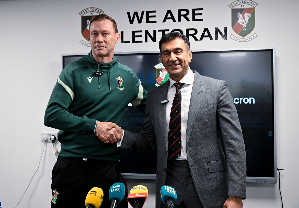 Everton legend and new Glentoran manager Duncan Ferguson pictured with owner Ali Pour at the Oval