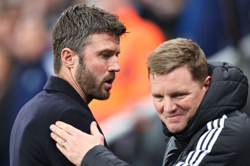 Manchester United head coach / manager Michael Carrick and Eddie Howe the head coach / manager of Newcastle United during the Premier League match between Newcastle United and Manchester United