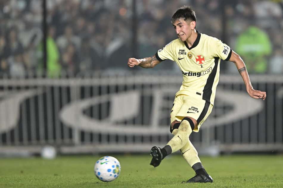 Lescano jogador do Vasco durante partida contra o Coritiba no estadio Sao Januario pelo campeonato Brasileiro A 2026.