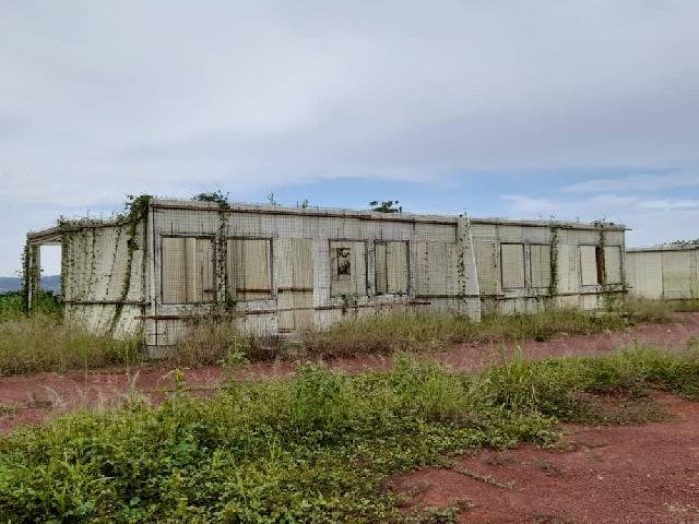 Kumawu District Hospital left to rot