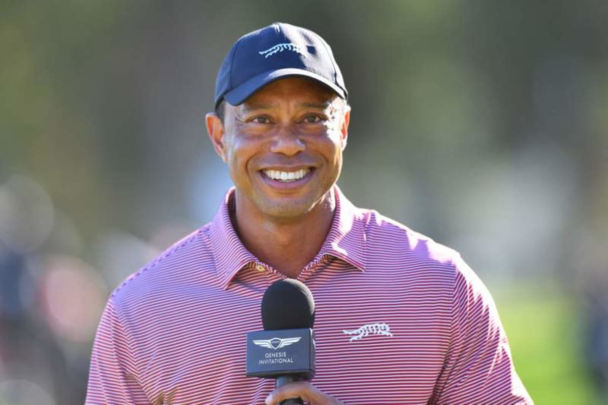PACIFIC PALISADES, CA – FEBRUARY 22: Tournament host Tiger Woods talks to the crowd after the final round of the Genesis Invitational on February 22, 2026, at Riviera Country Club in Pacific Palisades, CA. Photo by Brian Rothmuller/Icon Sportswire GOLF: FEB 22 PGA, Golf Herren The Genesis Invitational EDITORIAL USE ONLY Icon260222006 ©IMAGO/Icon Sportswire
