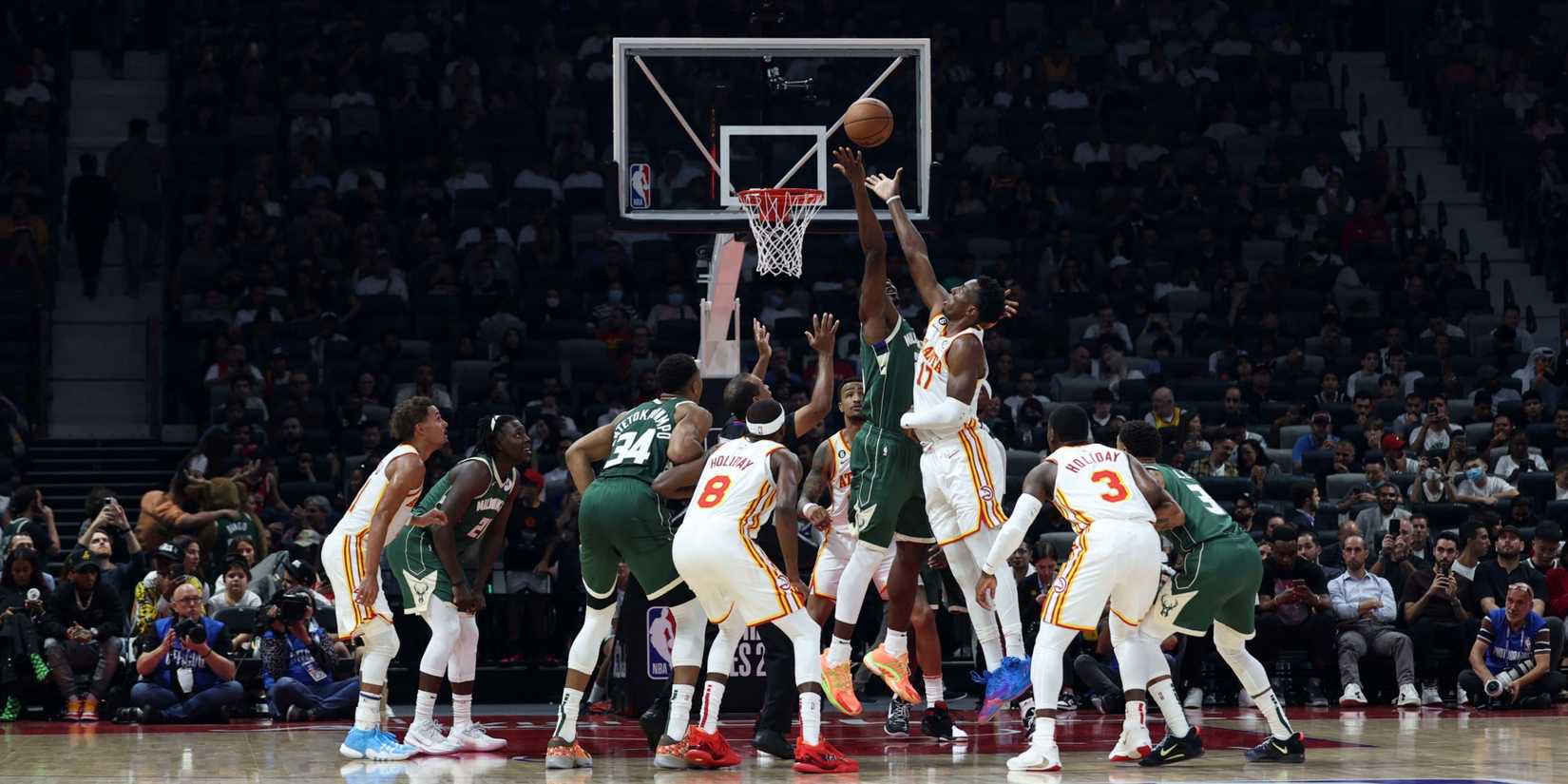 Milwaukee Bucks Atlanta Hawks NBA Basketball 2022