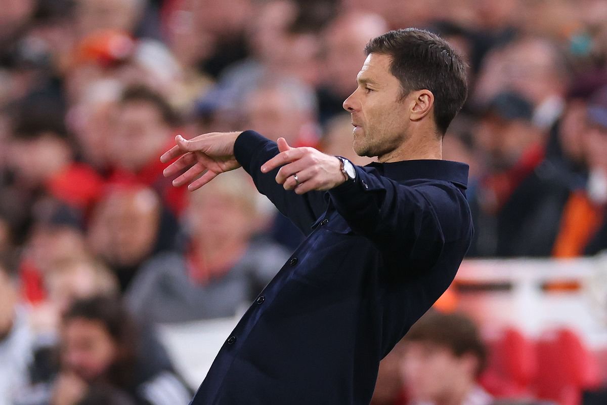 LIVERPOOL, ENGLAND - OCTOBER 28: Xabi Alonso manager / head coach of Chelsea reacts during the Carabao Cup Fourth Round match between Liverpool and Chelsea at Anfield on October 28, 2026 in Liverpool, England. (Photo by Robbie Jay Barratt - AMA/Getty Images)