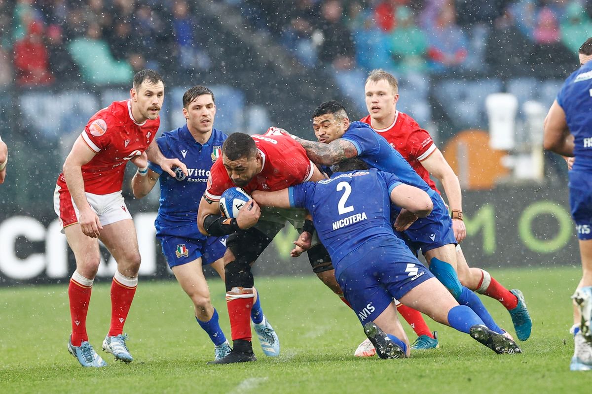 Taulupe Faletau